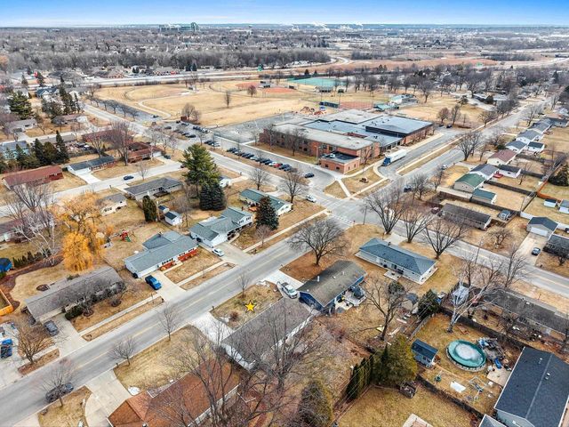 1403 PONDEROSA AVENUE, Green Bay, WI 54313