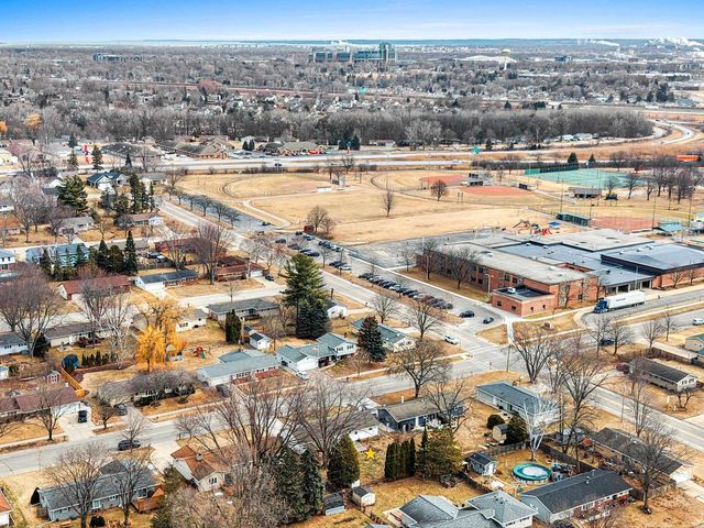 1403 PONDEROSA AVENUE, Green Bay, WI 54313