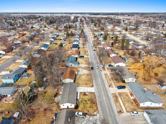 1403 PONDEROSA AVENUE, Green Bay, WI 54313