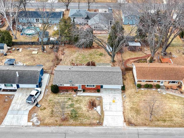 1403 PONDEROSA AVENUE, Green Bay, WI 54313