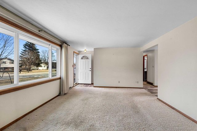 1403 PONDEROSA AVENUE, Green Bay, WI 54313