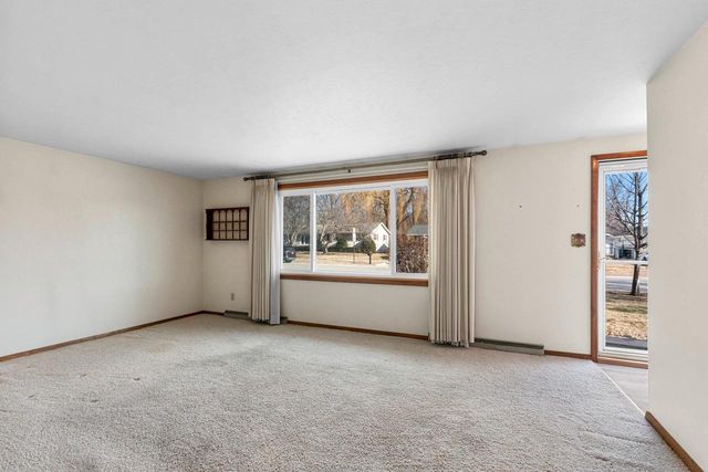 1403 PONDEROSA AVENUE, Green Bay, WI 54313