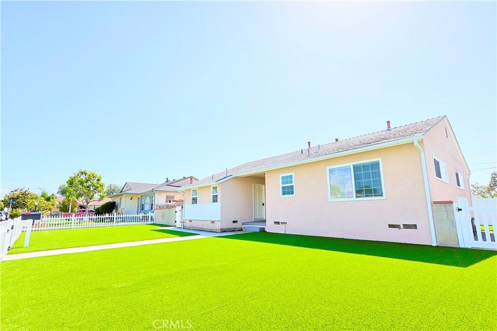 1113 S Pine, Fullerton, CA 92833