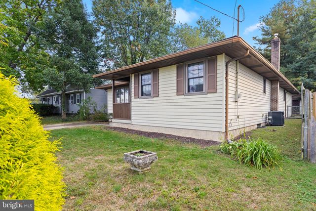 806 EDGEWATER AVE, Westville, NJ 08093