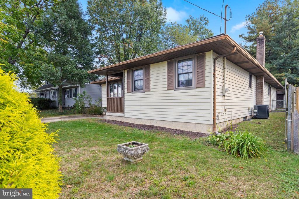 806 EDGEWATER AVE, WESTVILLE, NJ 08093 — photo 5