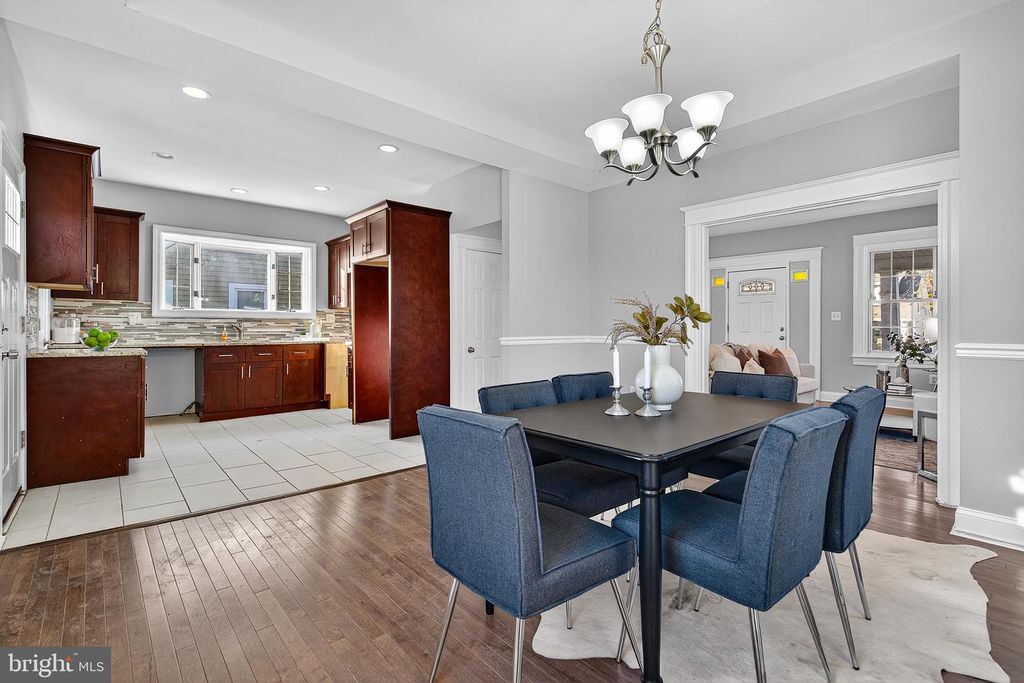 Image 14 of property listing at 2719 CYLBURN AVE, Baltimore, MD 21215