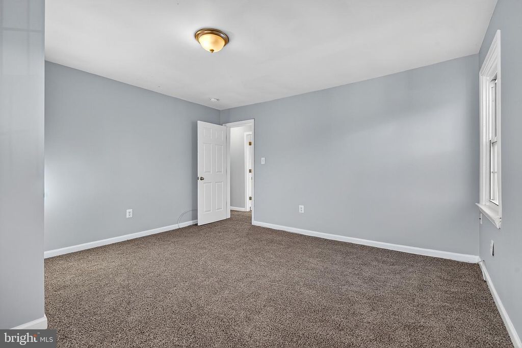Image 19 of property listing at 2719 CYLBURN AVE, Baltimore, MD 21215
