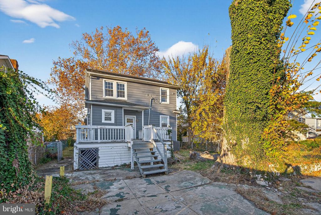 Image 33 of property listing at 2719 CYLBURN AVE, Baltimore, MD 21215