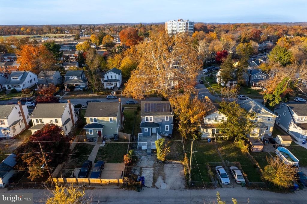 Image 36 of property listing at 2719 CYLBURN AVE, Baltimore, MD 21215