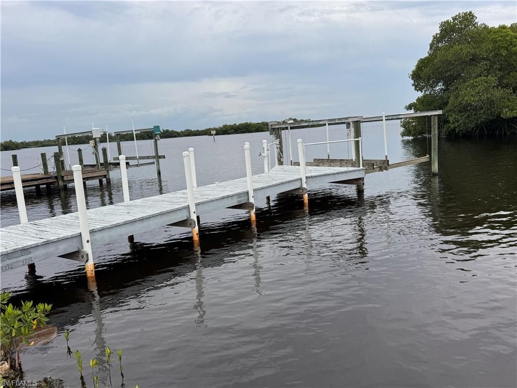 324 Shoreland DR, FORT MYERS, FL 33905 — photo 3