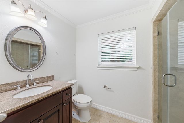 211 Faust Lane, Houston, TX 77024