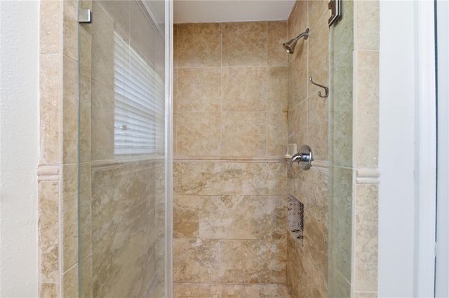 211 Faust Lane, Houston, TX 77024