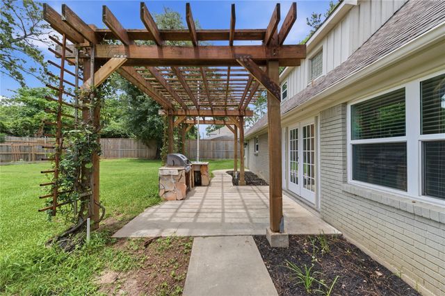 211 Faust Lane, Houston, TX 77024