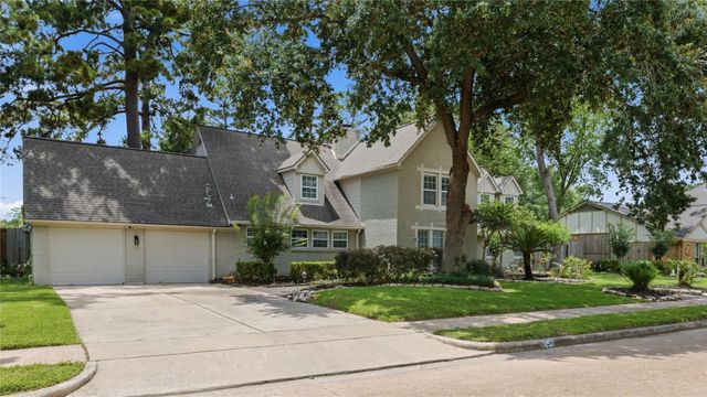 211 Faust Lane, Houston, TX 77024