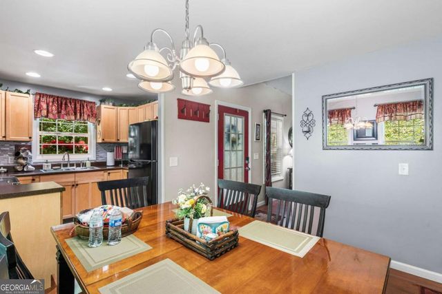 2102 Pooh Corner, Hiawassee, GA 30546
