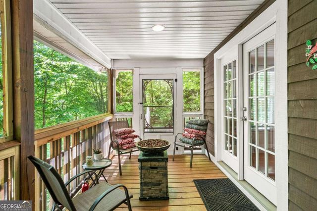2102 Pooh Corner, Hiawassee, GA 30546