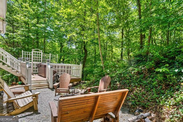 2102 Pooh Corner, Hiawassee, GA 30546