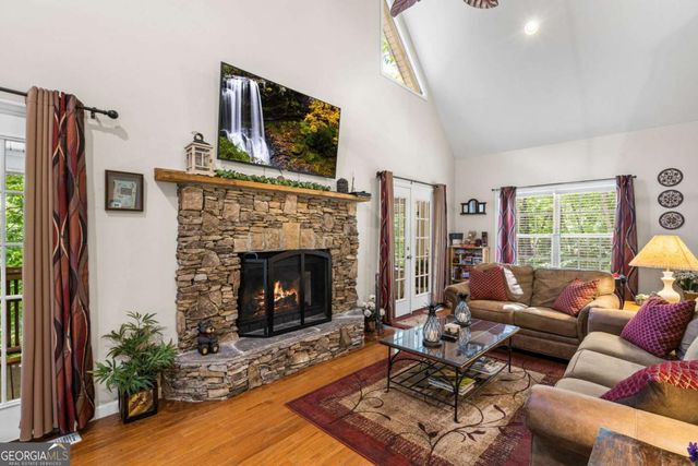 2102 Pooh Corner, Hiawassee, GA 30546