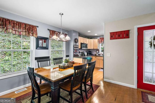 2102 Pooh Corner, Hiawassee, GA 30546