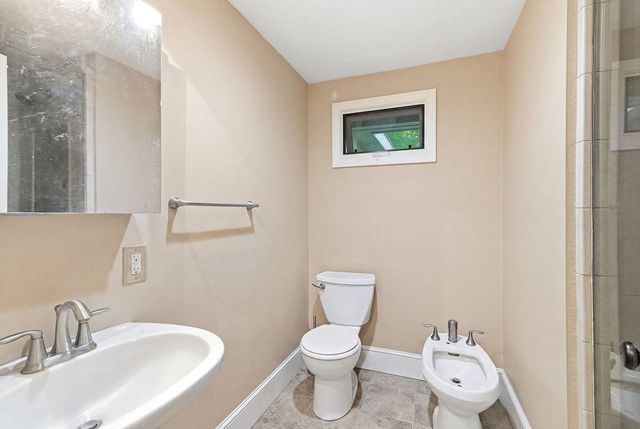 30 Mordecai Lincoln Rd, Scituate, MA 02066