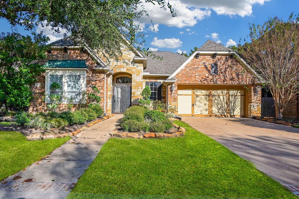 7431 Baldwin Crossing, Sugar Land, TX 77479
