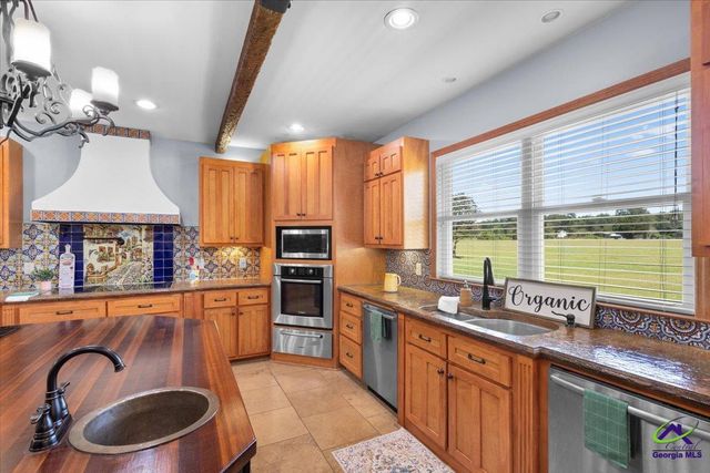 156 Orion Way, Byron, GA 31008