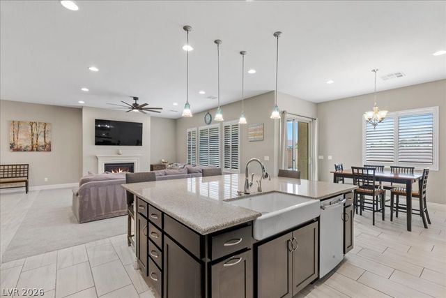5543 Taylor Rose Avenue, Las Vegas, NV 89139