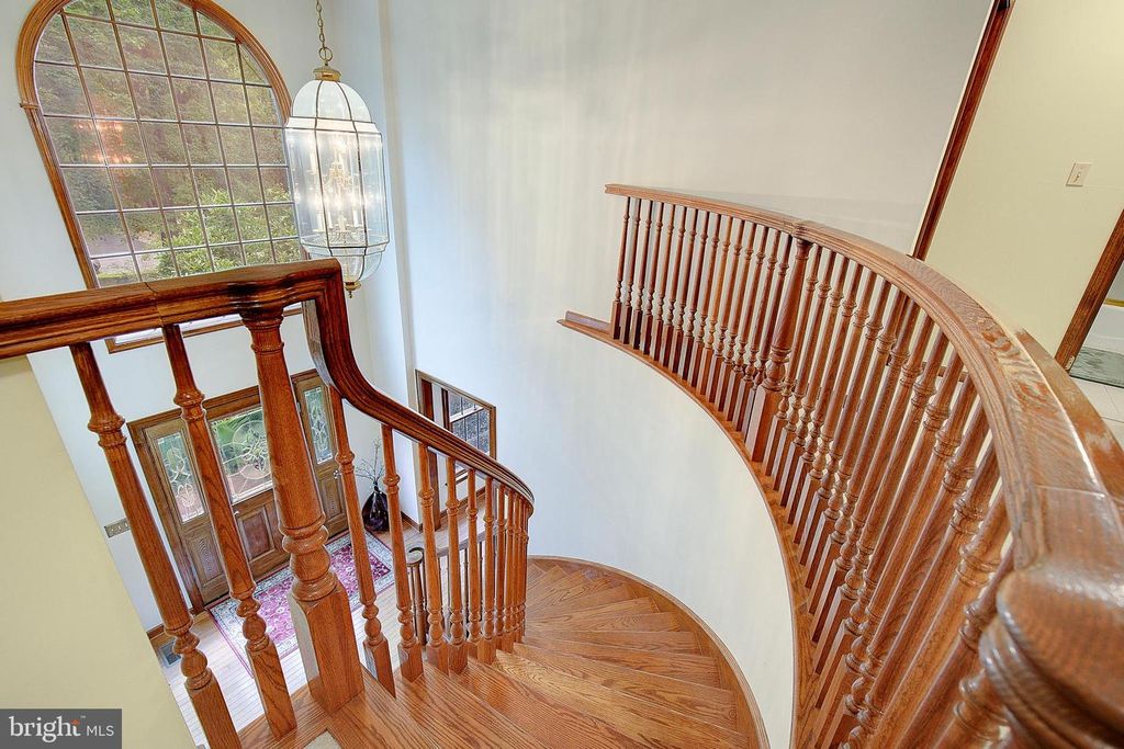 Image 11 of property listing at 7421 STONE CT, Saint Leonard, MD 20685