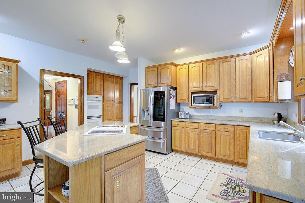 Image 17 of property listing at 7421 STONE CT, Saint Leonard, MD 20685