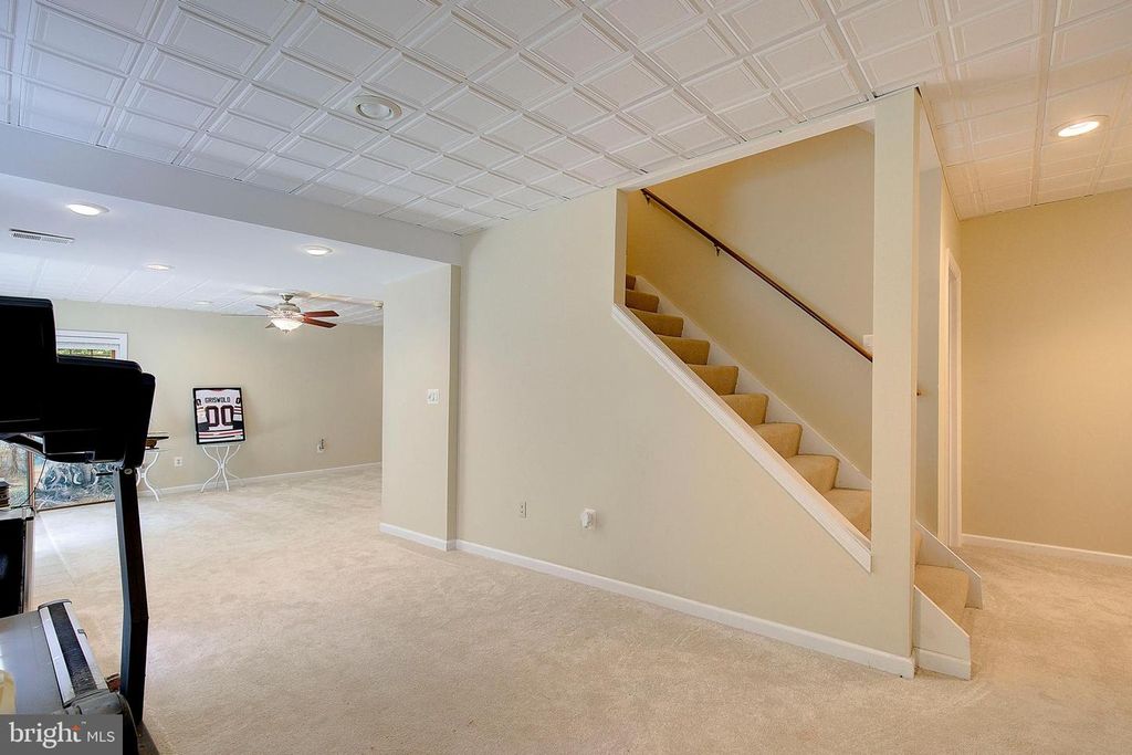Image 46 of property listing at 7421 STONE CT, Saint Leonard, MD 20685