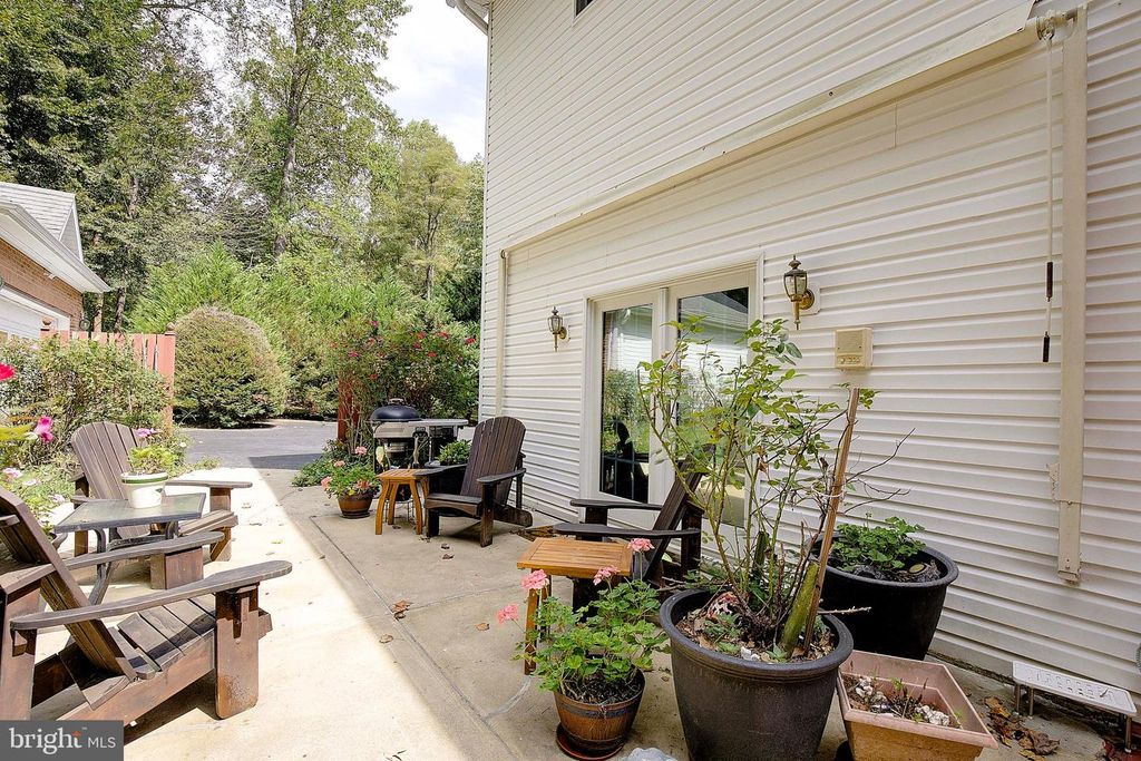 Image 50 of property listing at 7421 STONE CT, Saint Leonard, MD 20685
