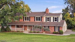 17 Dogwood Dr, Delaware Twp., NJ 08822