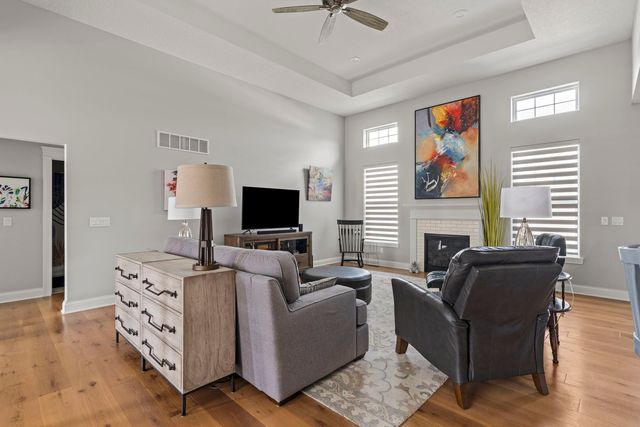 7051 Grove Crossing, Bettendorf, IA 52722