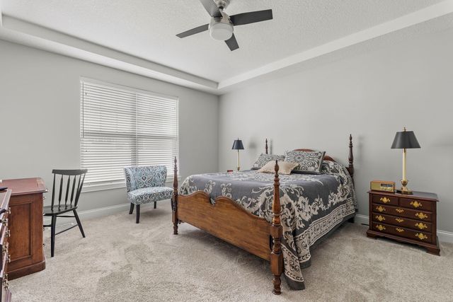 7051 Grove Crossing, Bettendorf, IA 52722