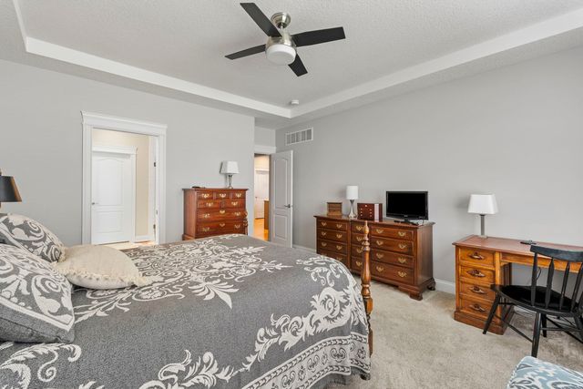 7051 Grove Crossing, Bettendorf, IA 52722