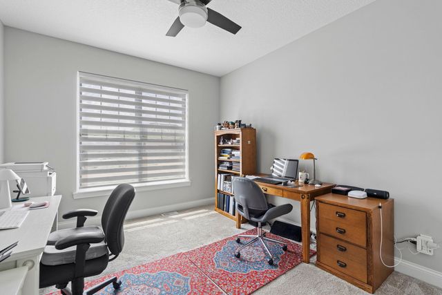 7051 Grove Crossing, Bettendorf, IA 52722