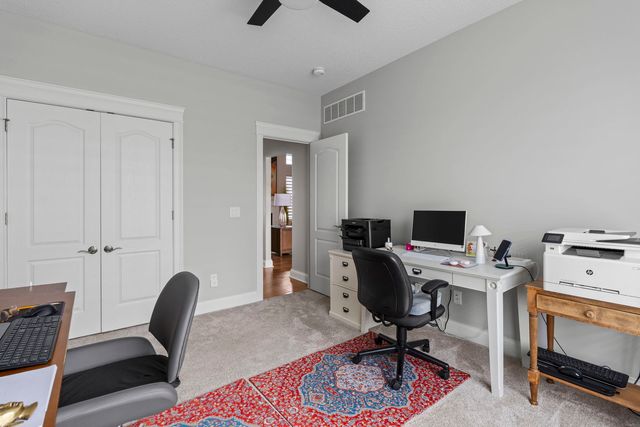 7051 Grove Crossing, Bettendorf, IA 52722