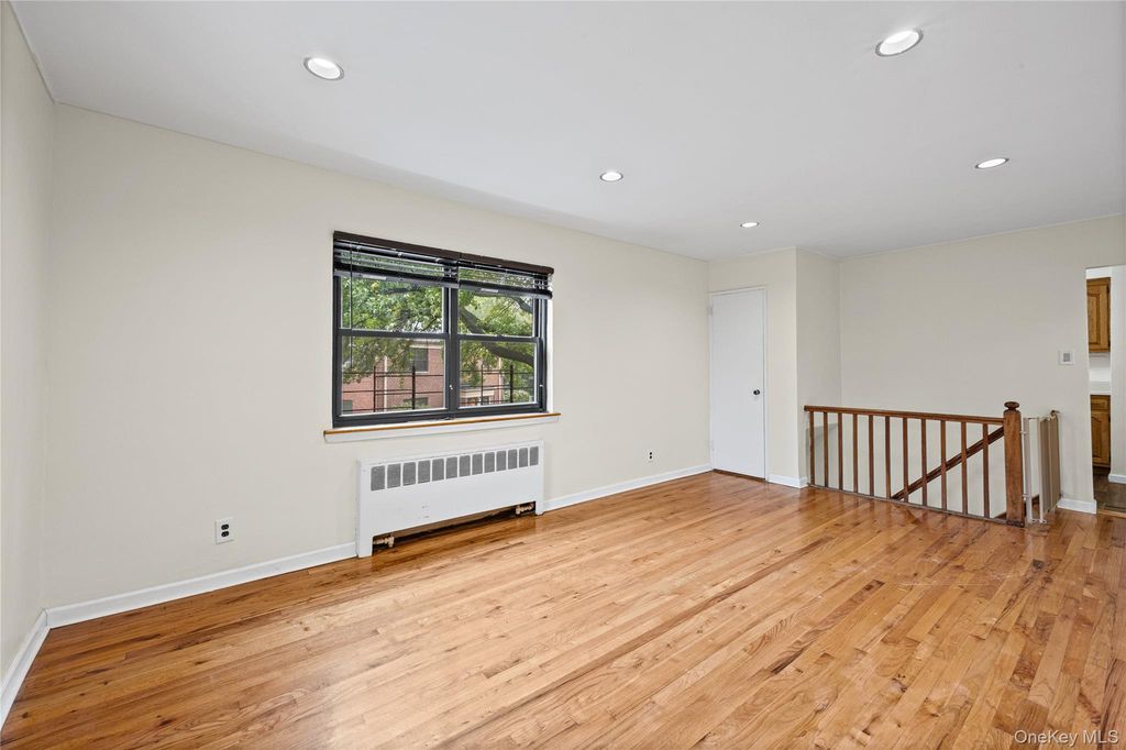 73-07 220th Street 3A2, Oakland Gardens, NY 11364 — photo 3