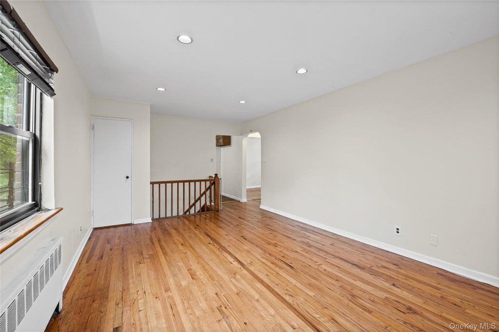 73-07 220th Street 3A2, Oakland Gardens, NY 11364 — photo 4