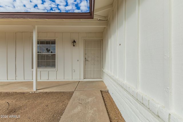 2554 E FOX Street, Mesa, AZ 85213