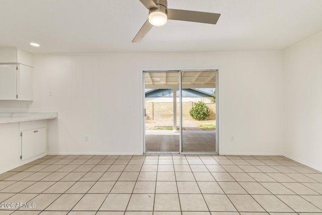 2554 E FOX Street, Mesa, AZ 85213