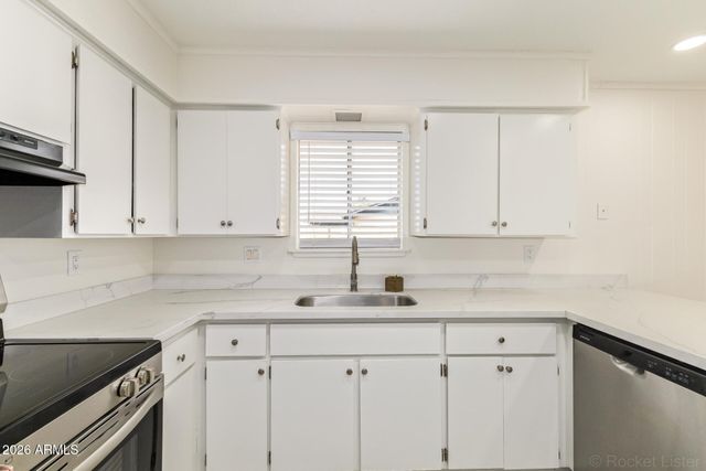 2554 E FOX Street, Mesa, AZ 85213