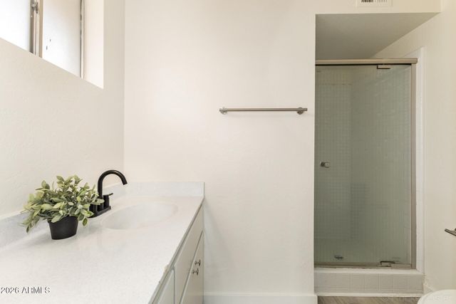 2554 E FOX Street, Mesa, AZ 85213