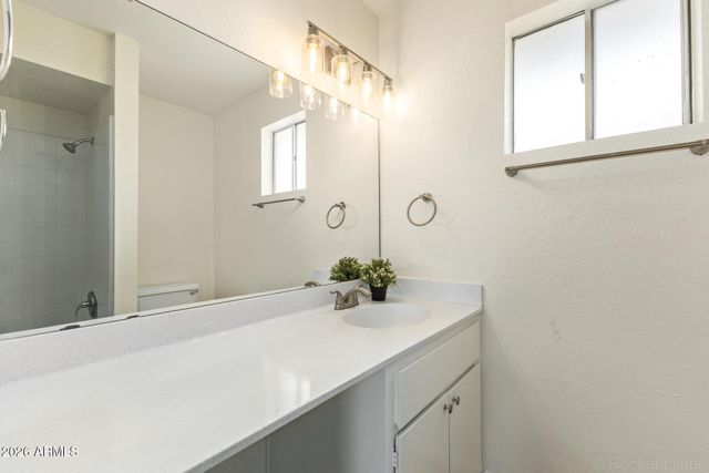 2554 E FOX Street, Mesa, AZ 85213