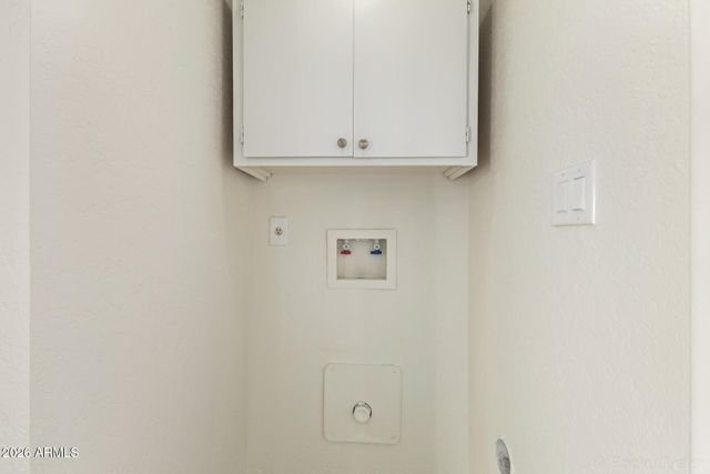 2554 E FOX Street, Mesa, AZ 85213