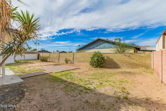 2554 E FOX Street, Mesa, AZ 85213