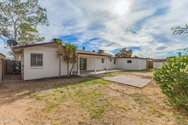 2554 E FOX Street, Mesa, AZ 85213