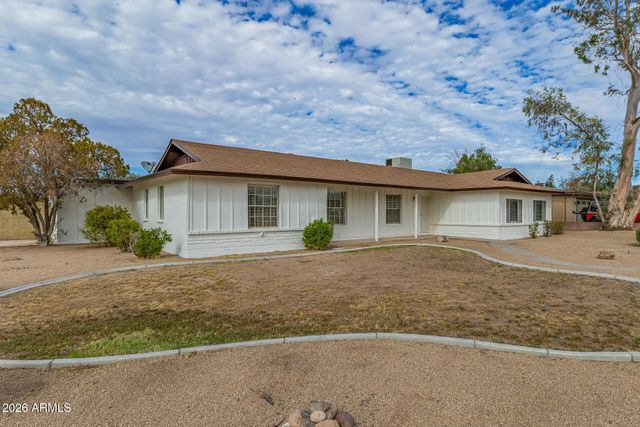 2554 E FOX Street, Mesa, AZ 85213