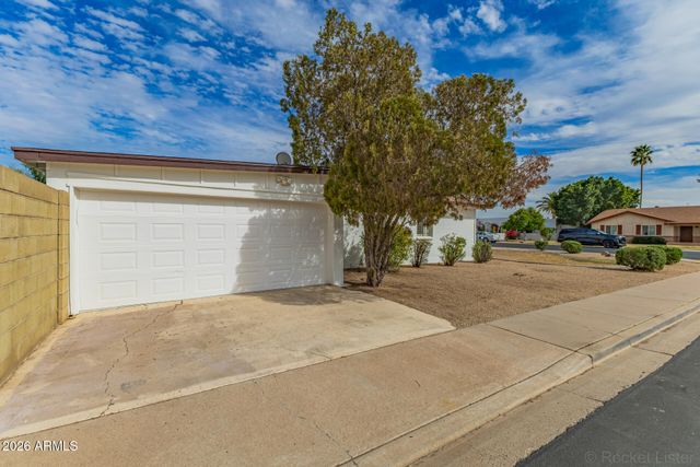 2554 E FOX Street, Mesa, AZ 85213