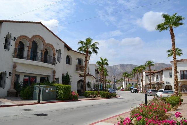 49091 Washington Street, La Quinta, CA 92253